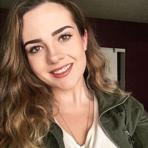 Meet your Posher, Natalie